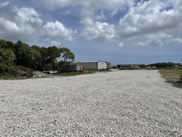 Heavy Industrial Property - 4 Acres Lay Up Yard, Warehouse, Office : 5101 W Eau Gallie Blvd, Melbourne, FL 32934